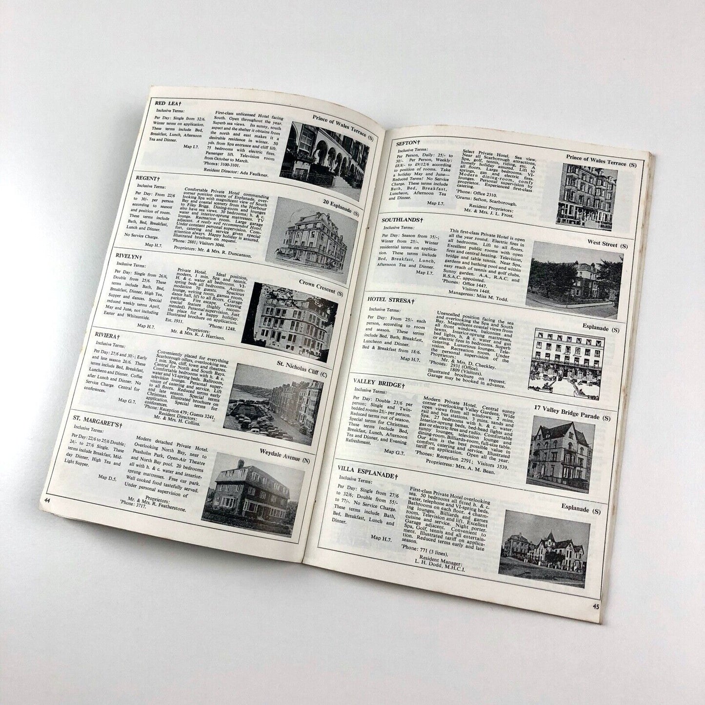 The Story of Scarborough tourism booklet | Introduction by Derrick Boothroyd, 1950s