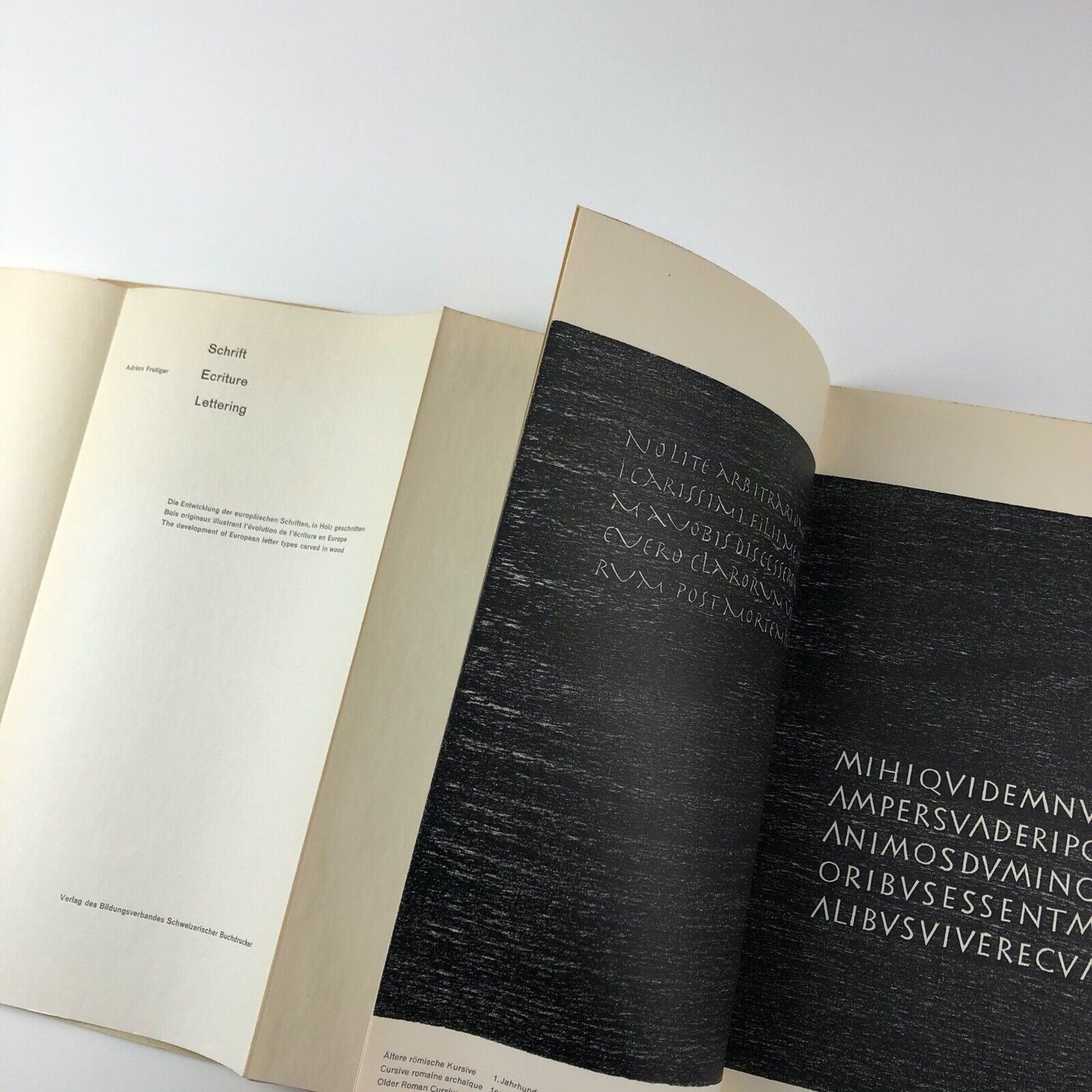 Schrift Ecriture Lettering by Adrian Frutiger | 1951 text by Alfred Willman