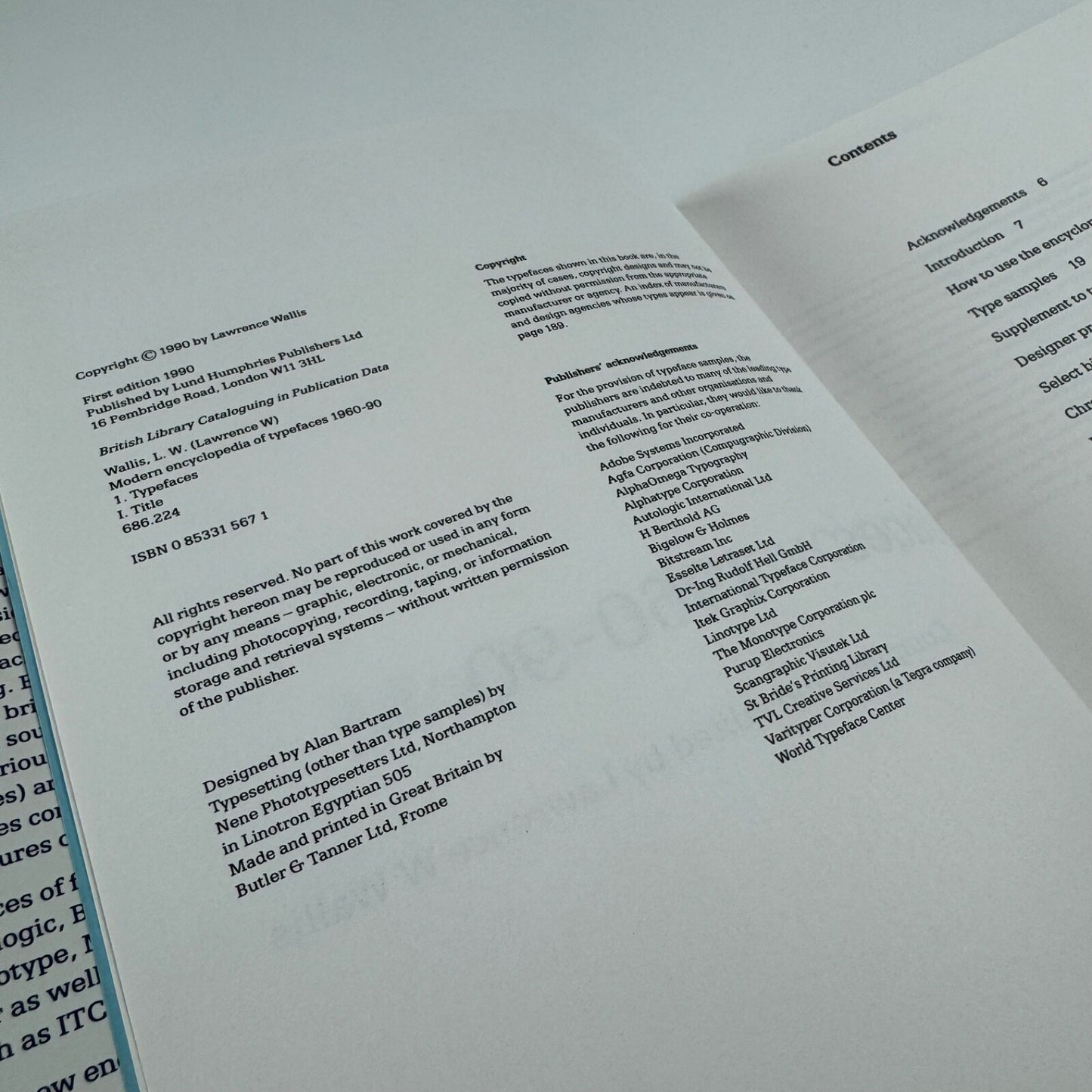 Modern Encyclopedia of Typefaces 1960–90 by Lawrence W. Wallis | Lund Humphries, 1990