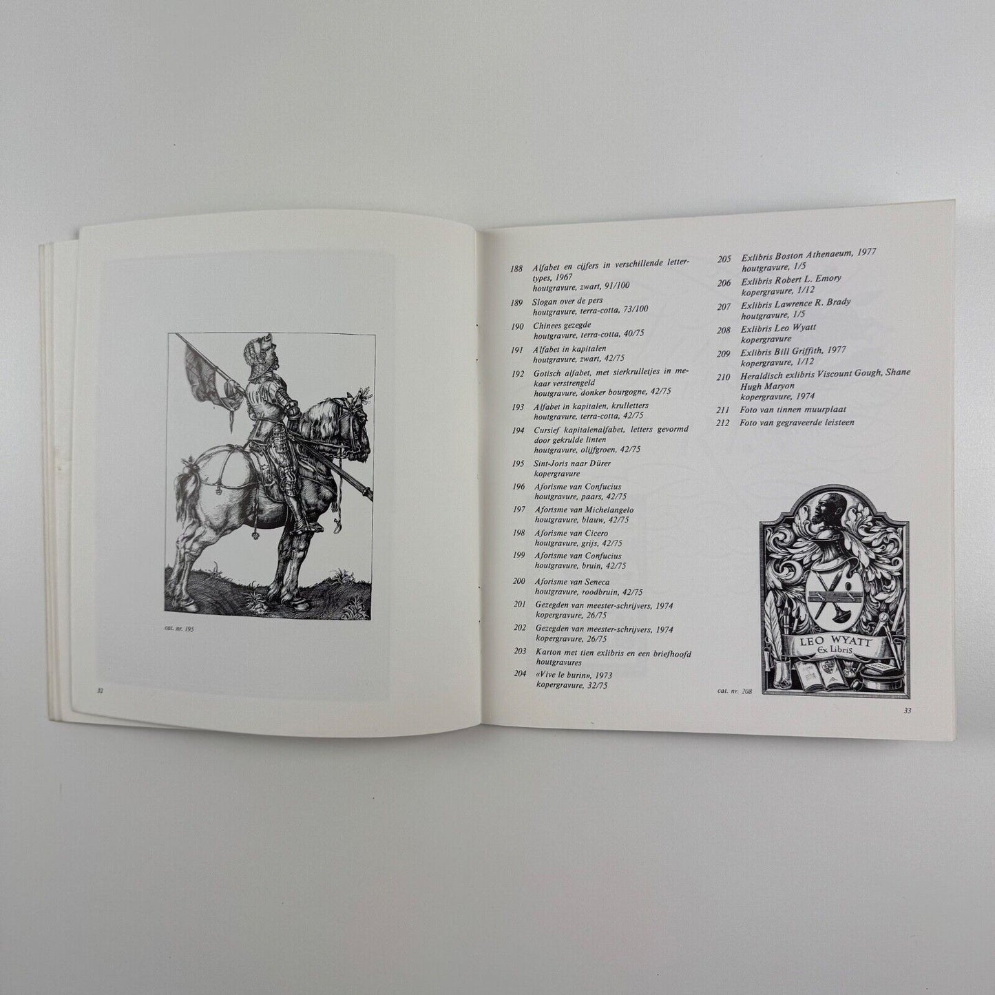 4 engelse grafici. Joan Hassall, Alan Reynolds Stone, Leo Wyatt, Richard Shirley Smith | Stadsbestuur vam Sint-Niklaas, 1978