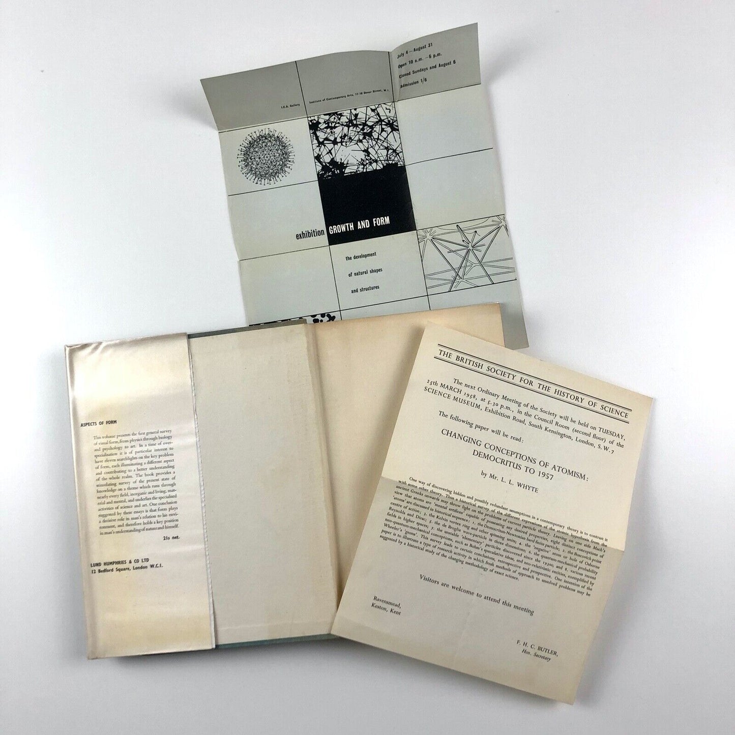 Aspects of Form. A Symposium on Form in Nature and Art edited by Lancelot Law Whyte. Preface by Herbert Read to accompany the exhibition Growth and Form at ICA (Institute of Contemporary Art) | Lund Humphries, 1951