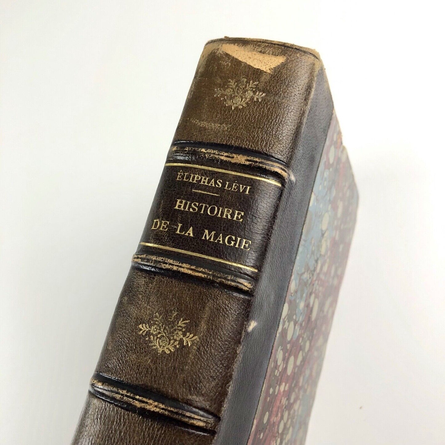 Histoire de la Magie. Avec une exposition claire et précise de ses procédés de ses rites et de ses mystères by Éliphas Lévi | 1892 edition Félix Alcan, Paris | Ancienne Librairie Germer Baillière