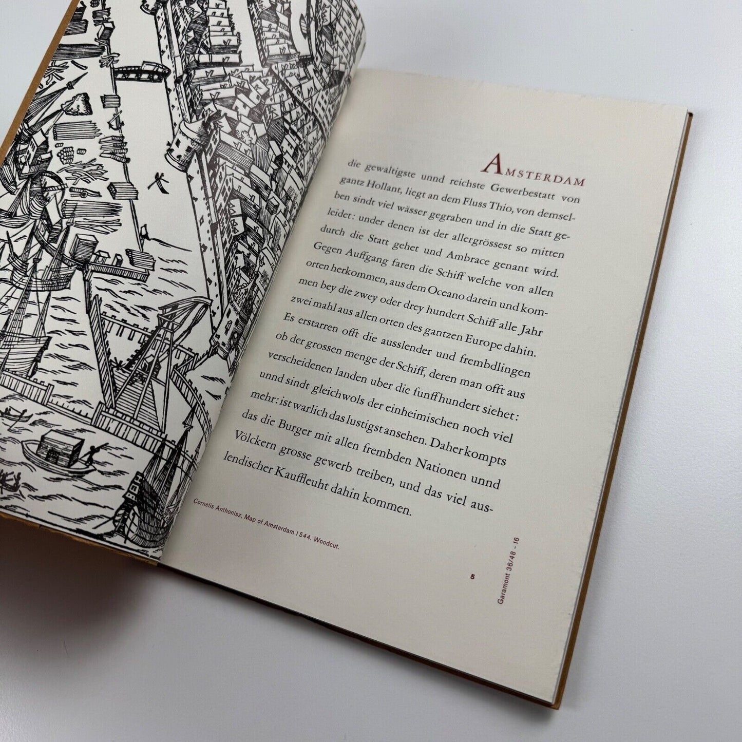 Letters from Amsterdam. Presented by Typefoundry Amsterdam to members of the tenth International Congress of Master Printers held in the Netherlands in June 1960