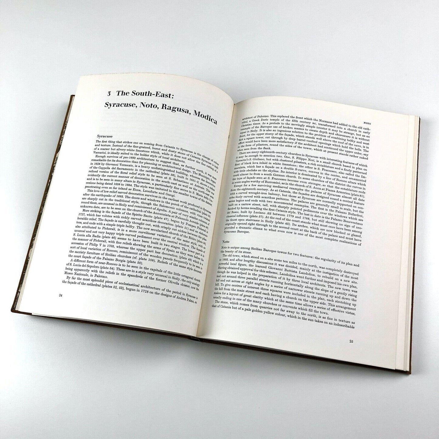 Sicilian Baroque by Anthony Blunt | Photos by Tim Benton | Weidefeld & Nicolson, 1968