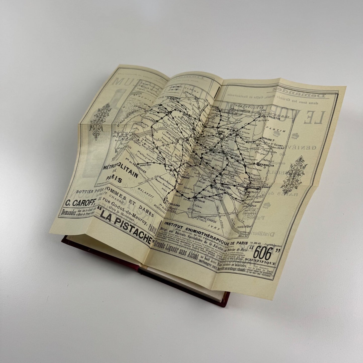 Paris Guide offert par l’Hôtel du Palais, 1913 vintage travel guide