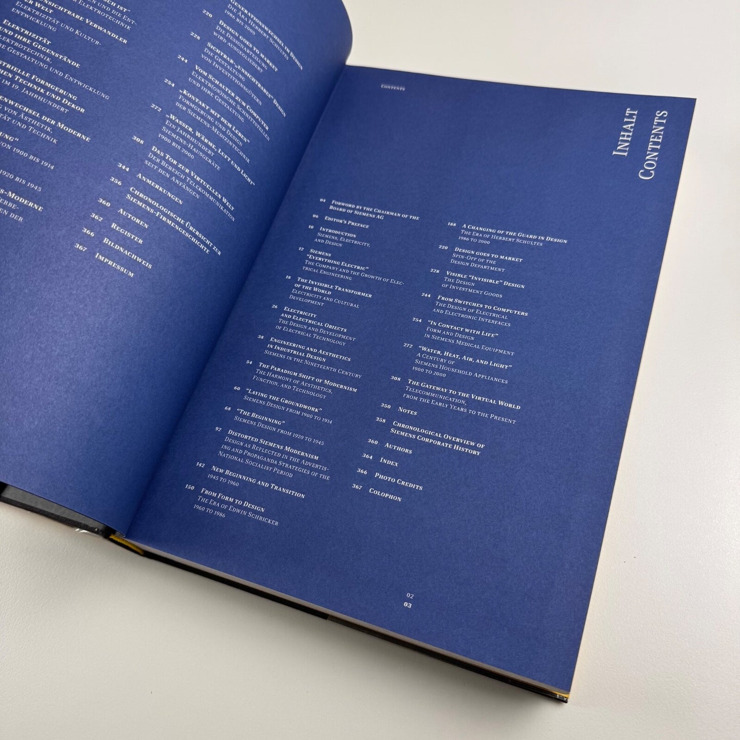 Siemens Industrial Design. 100 Years Continuity in Flux by Christoph A. Hoesch | Hatje Cantz, 2006