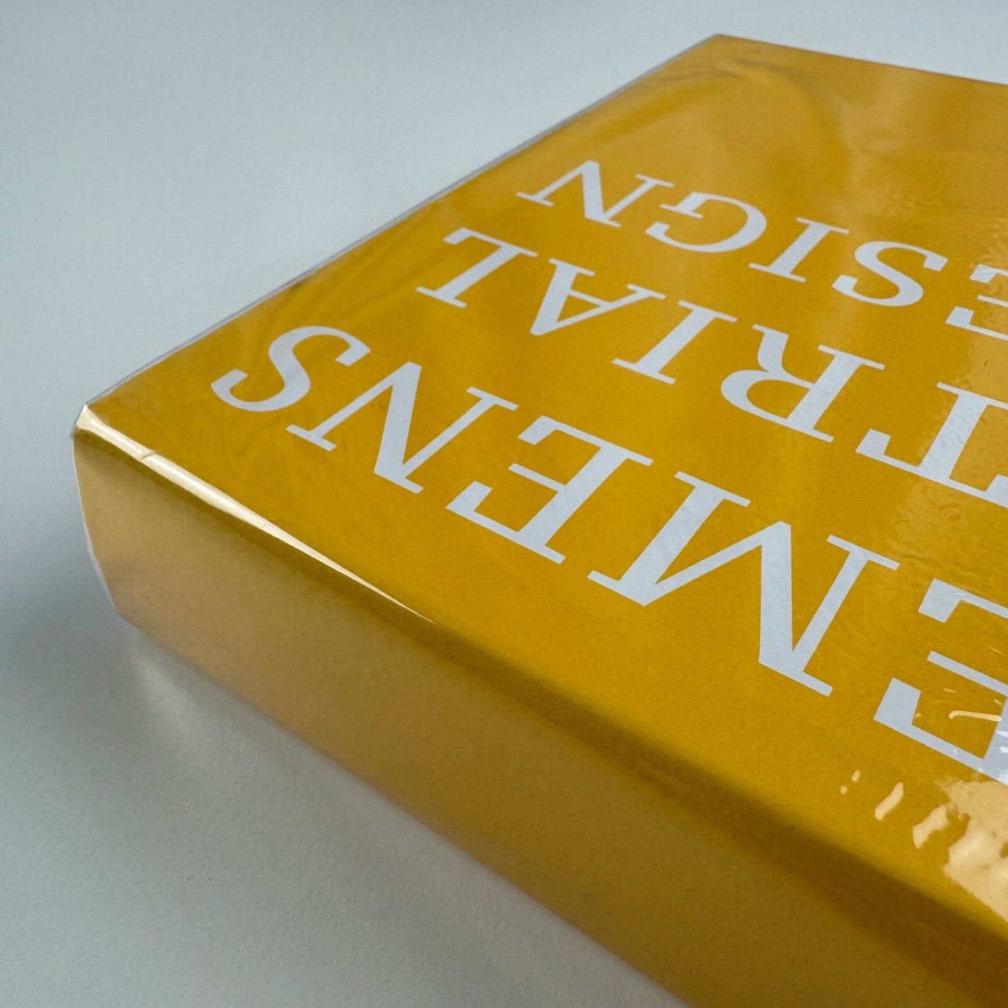 Siemens Industrial Design. 100 Years Continuity in Flux by Christoph A. Hoesch | Hatje Cantz, 2006