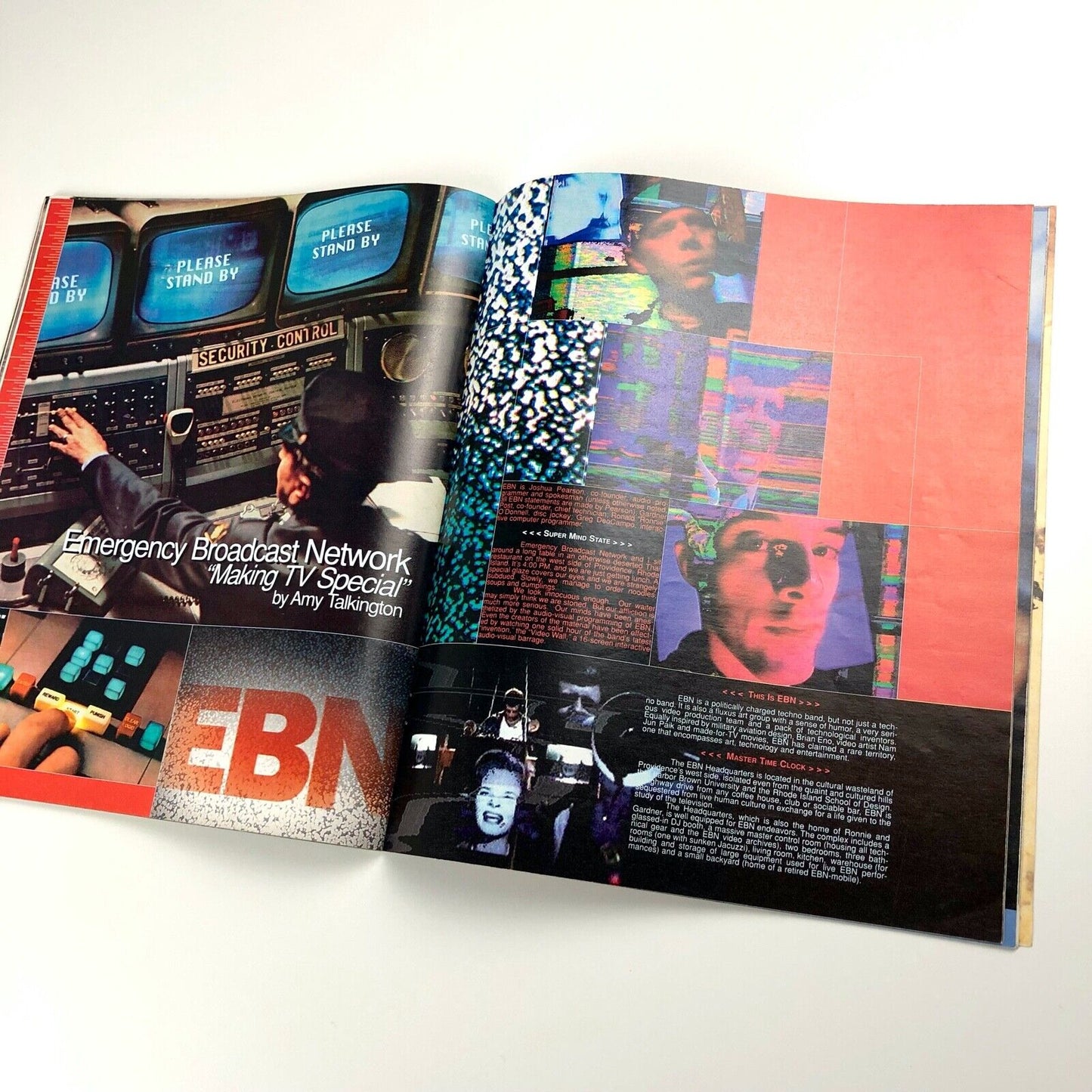 Raygun magazine no. 24 | Throwing Muses, Eddie Vedder, Mudhoney issue | March 1995