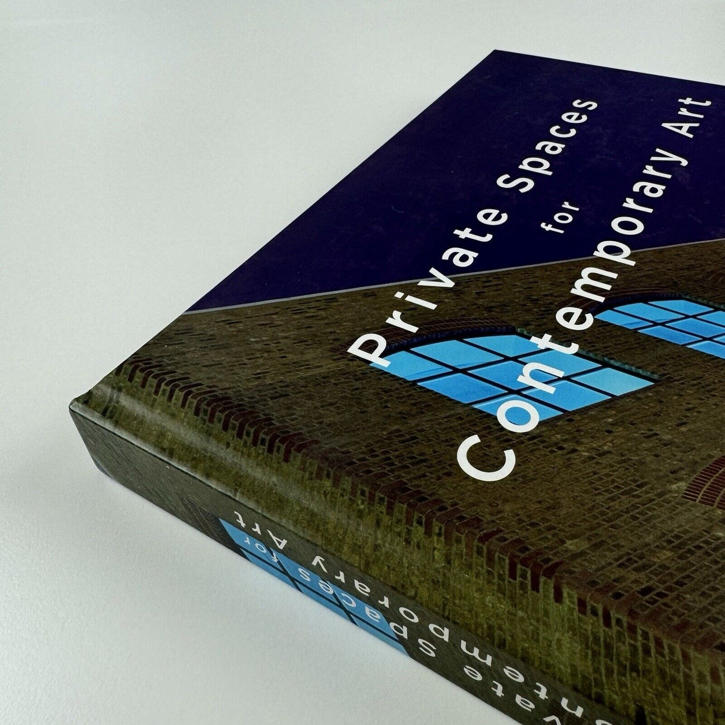 Private Spaces for Contemporary Art by Peter Doroshenko | Rispoli Books, 2010