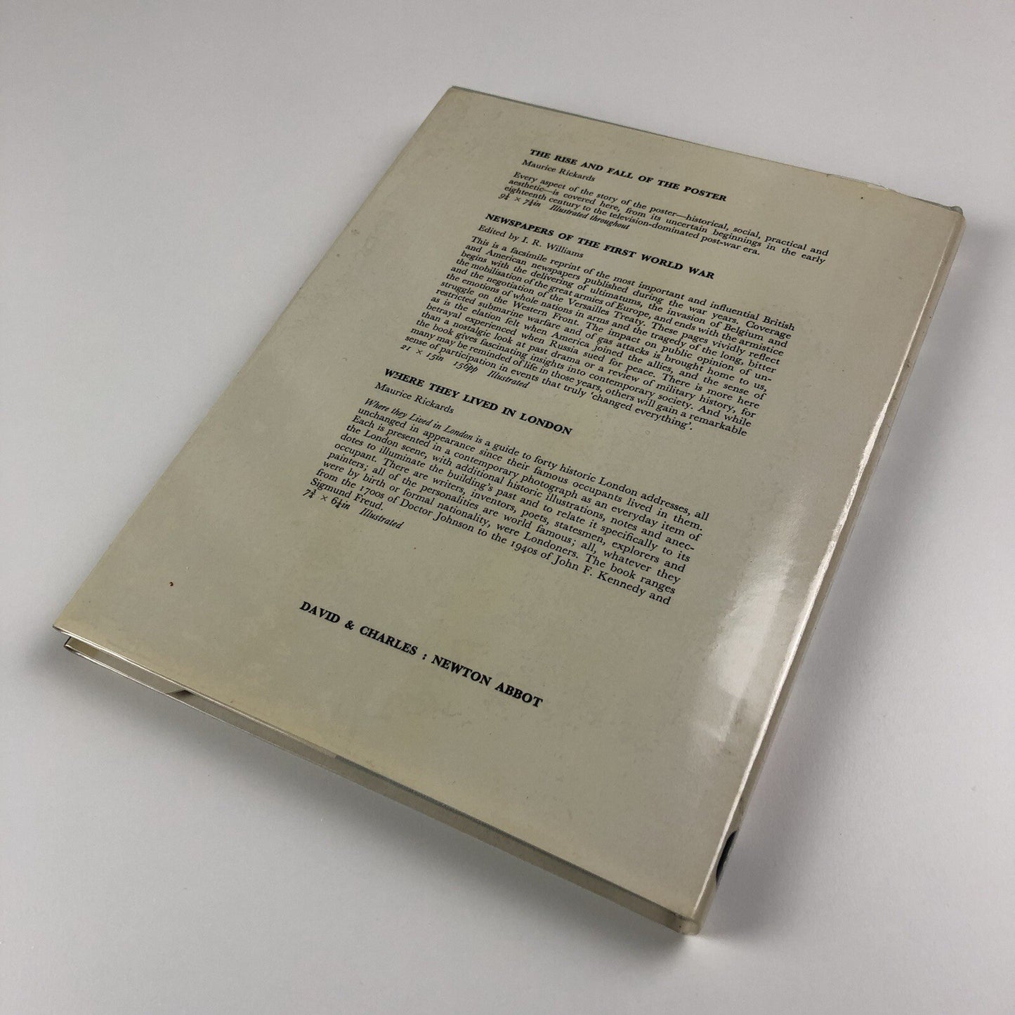 The Public Notice An Illustrated History by Maurice Rickards 1973