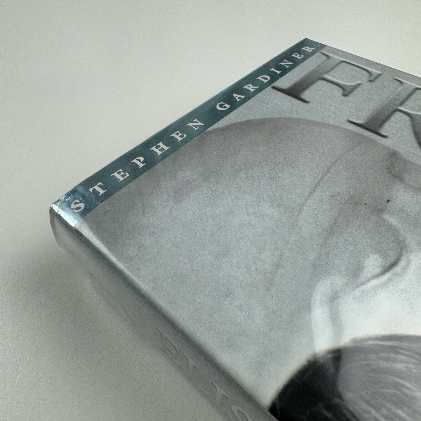 Elisabeth Frink. The official biography by Stephen Gardiner | Harper Collins, 1998