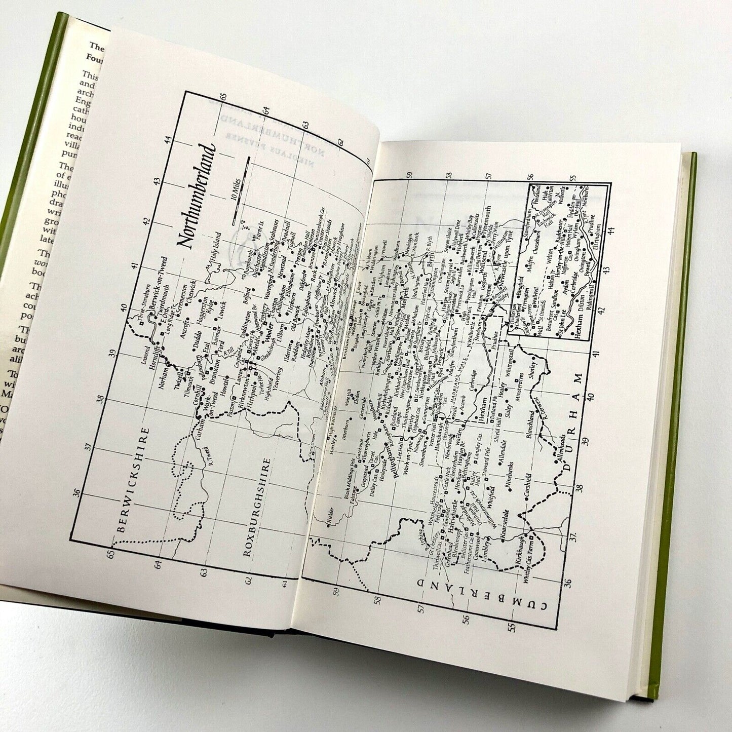 The Buildings of England. Northumberland by Nikolaus Pevsner and Ian A. Richmond | Penguin, 1987