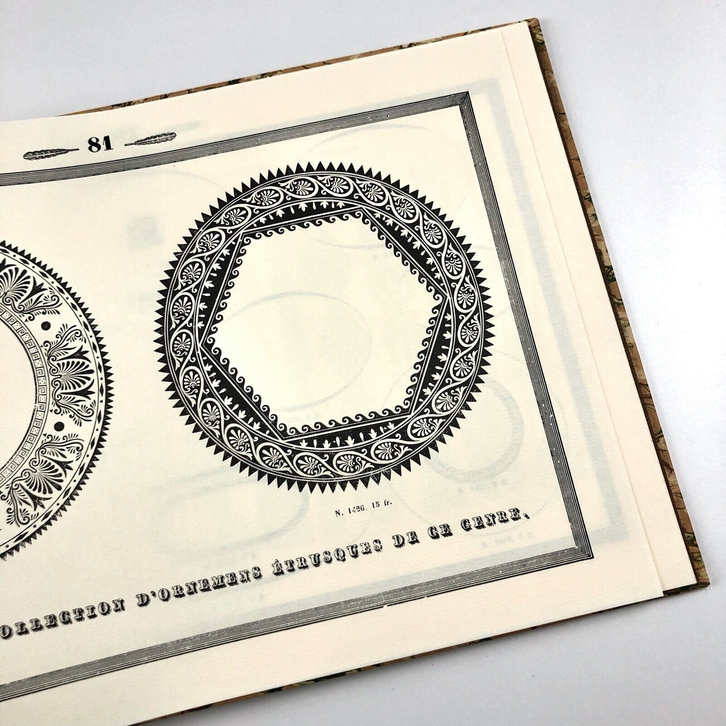 Spécimen des Divers, Caractères, Vignettes et Ornements Typographiques de la Fonderie de Laurent et de Berny dit de Balzac, Aux éditions de Centres, Paris, 1992