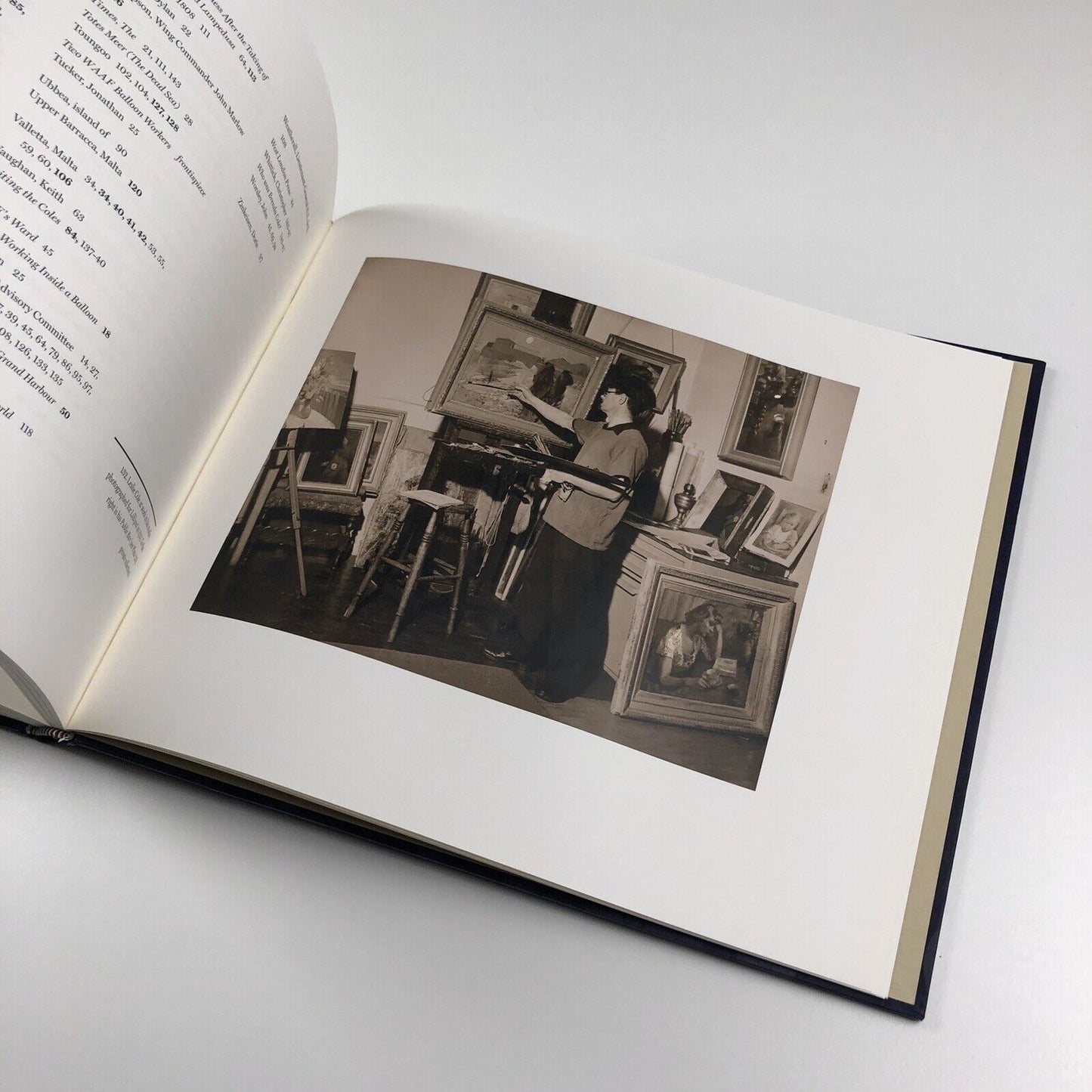 The artistry of Leslie Cole by Malcolm Yorke | The Fleece Press, 2010
