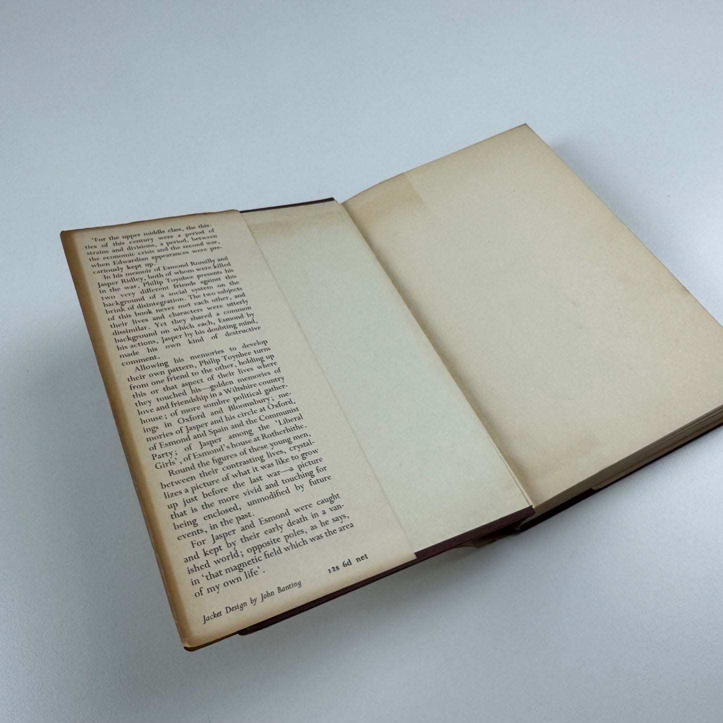 Friends Apart. A memoir of the thirties by Philip Toynbee. Macgibbon & Kee, 1954
