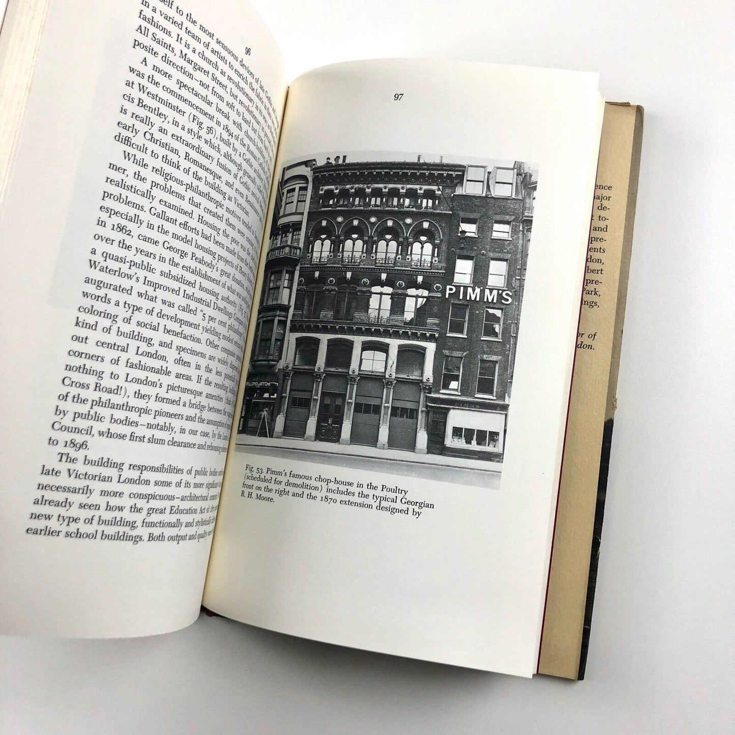 The Architecture of Victorian London by Sir John Summerson | Virginia University, 1976