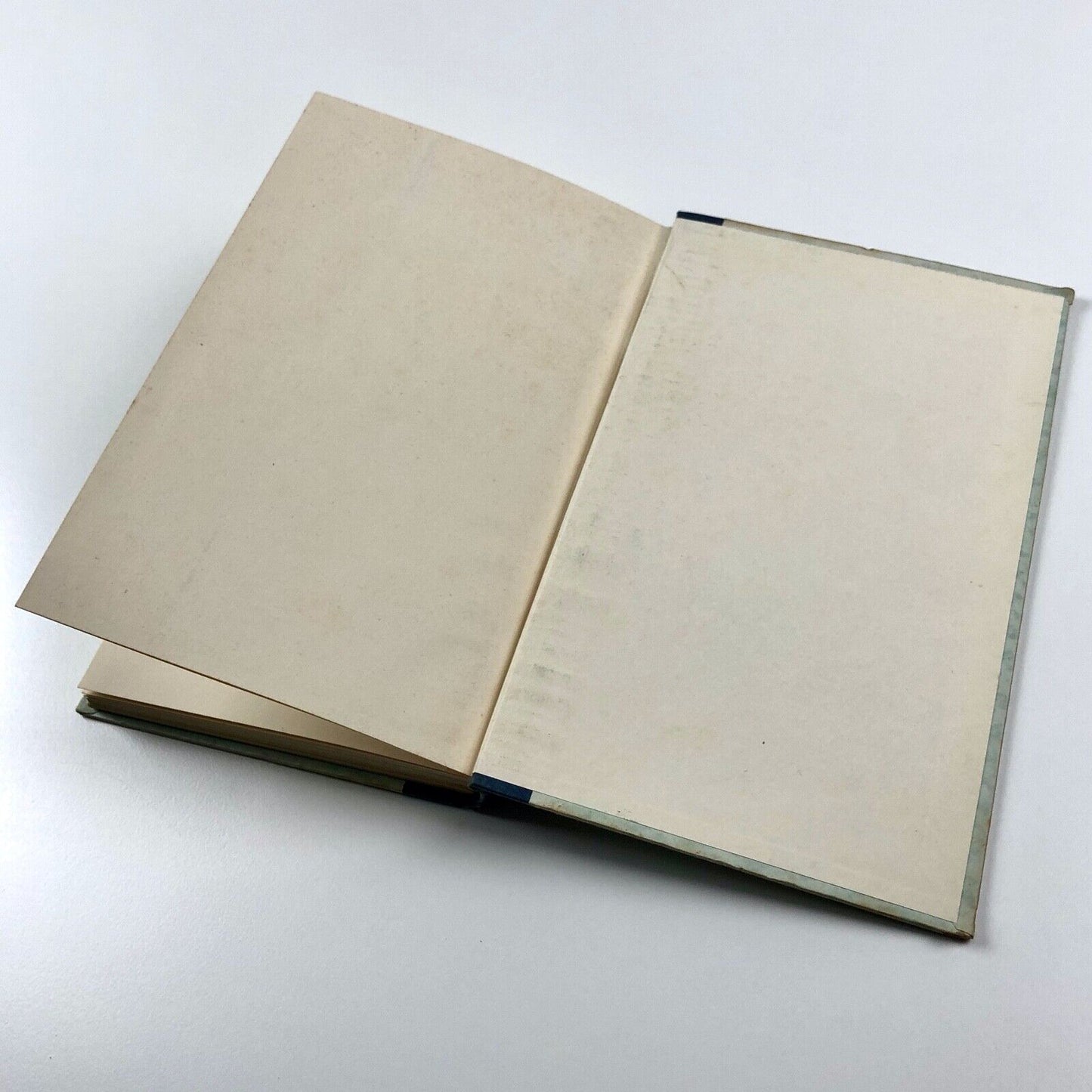 Colour – A Manual of its Theory and Practice by H. Barrett Carpenter | Batsford, 1932, third edition