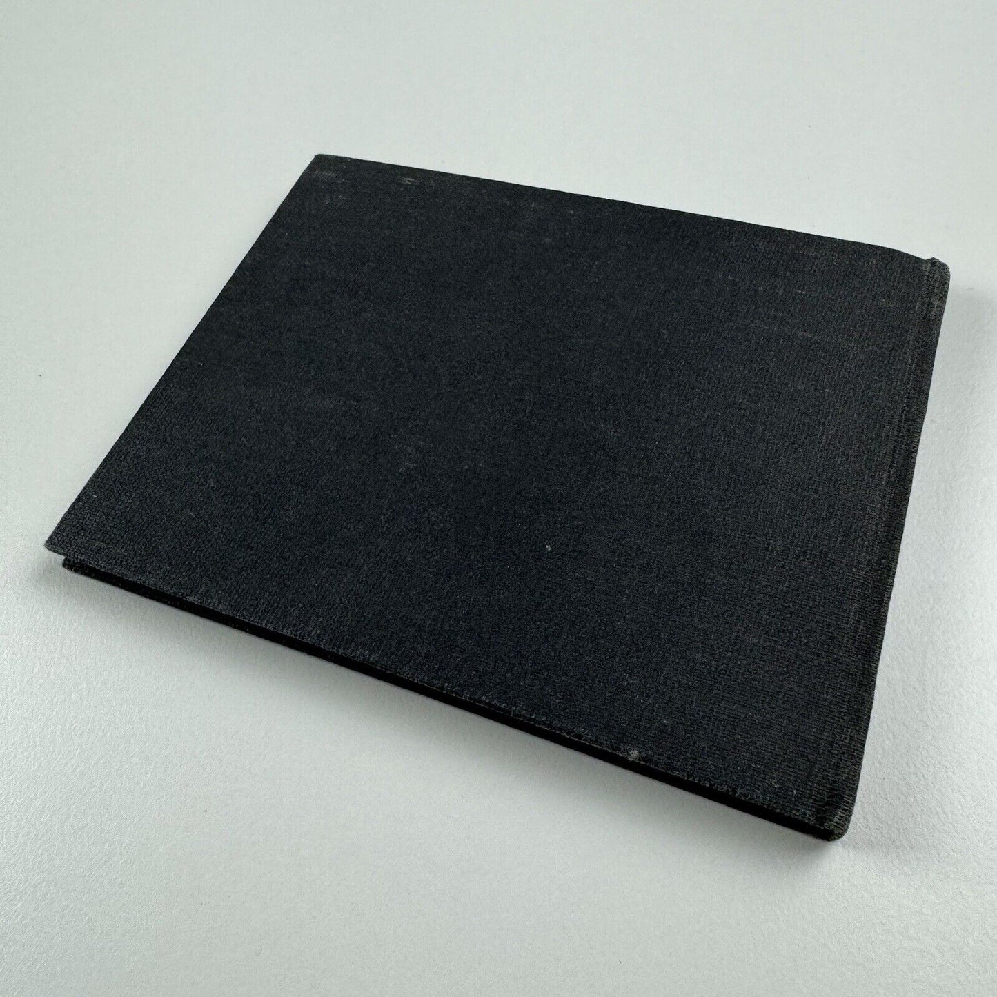 Le Message. Miniature book by Jean-Michel Folon with Giorgio Soavi | Olivetti, 1967