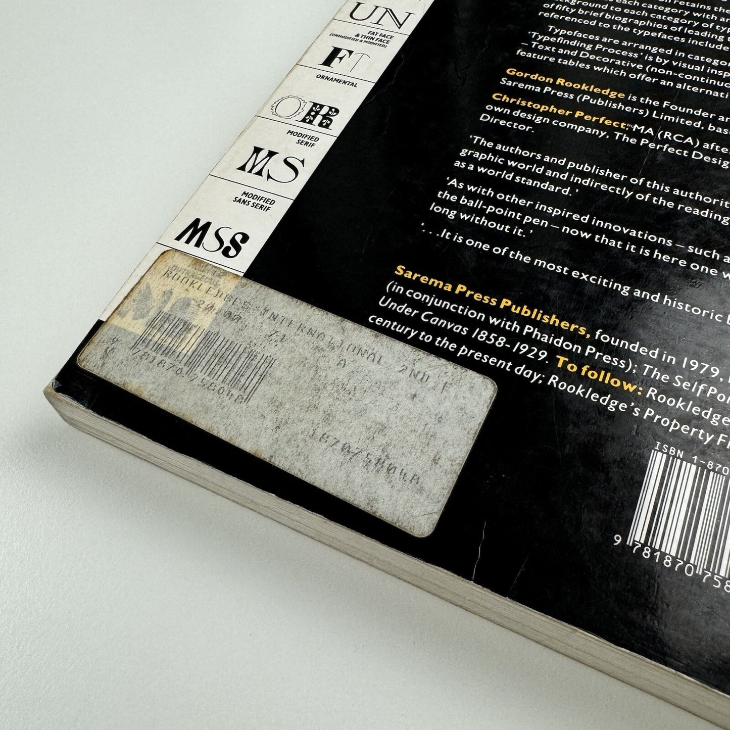 Rookledge’s International Typefinder | Christopher Perfect, revised by Phil Baines, 1990