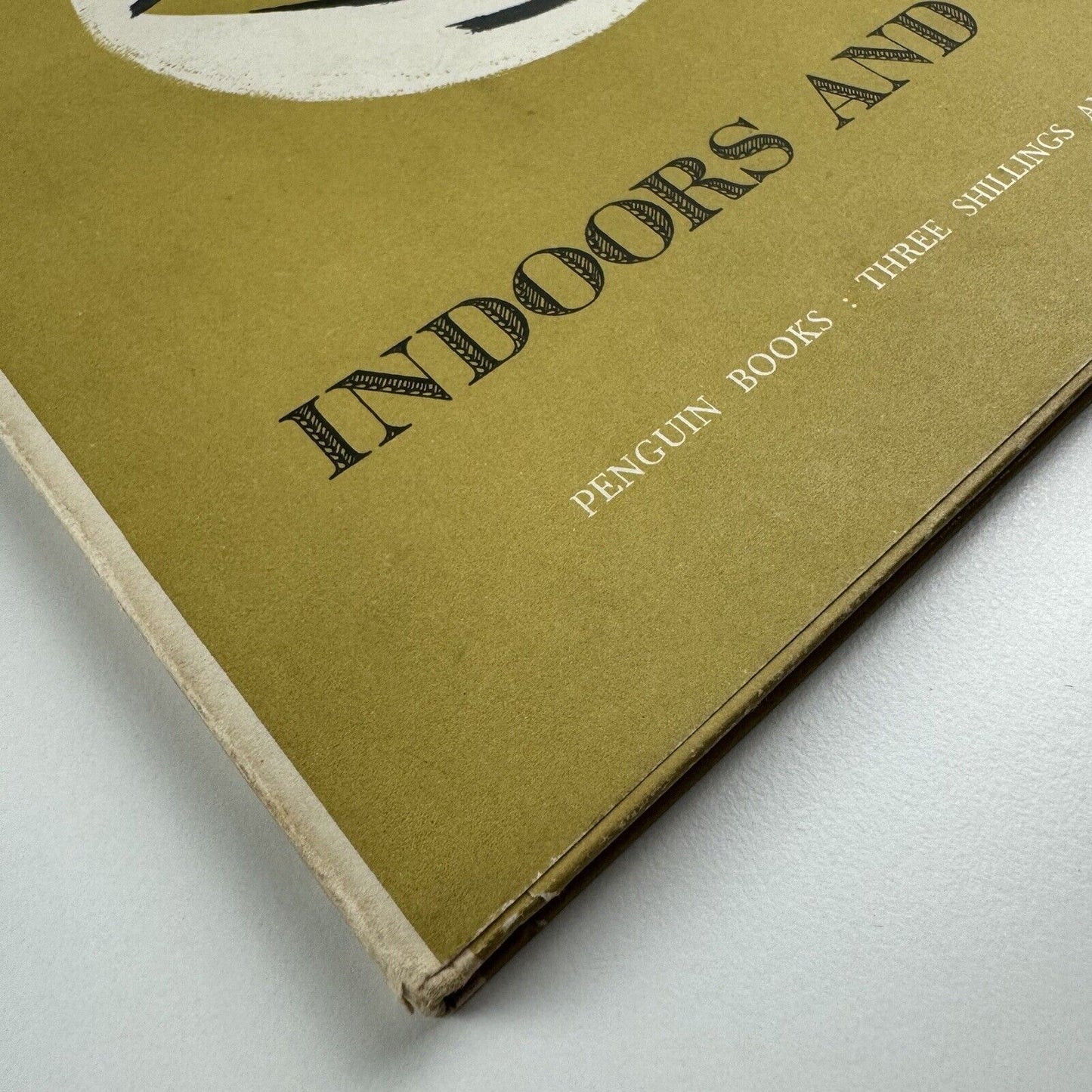The Things We See – Indoors and Out by Alan Jarvis | Penguin, 1946