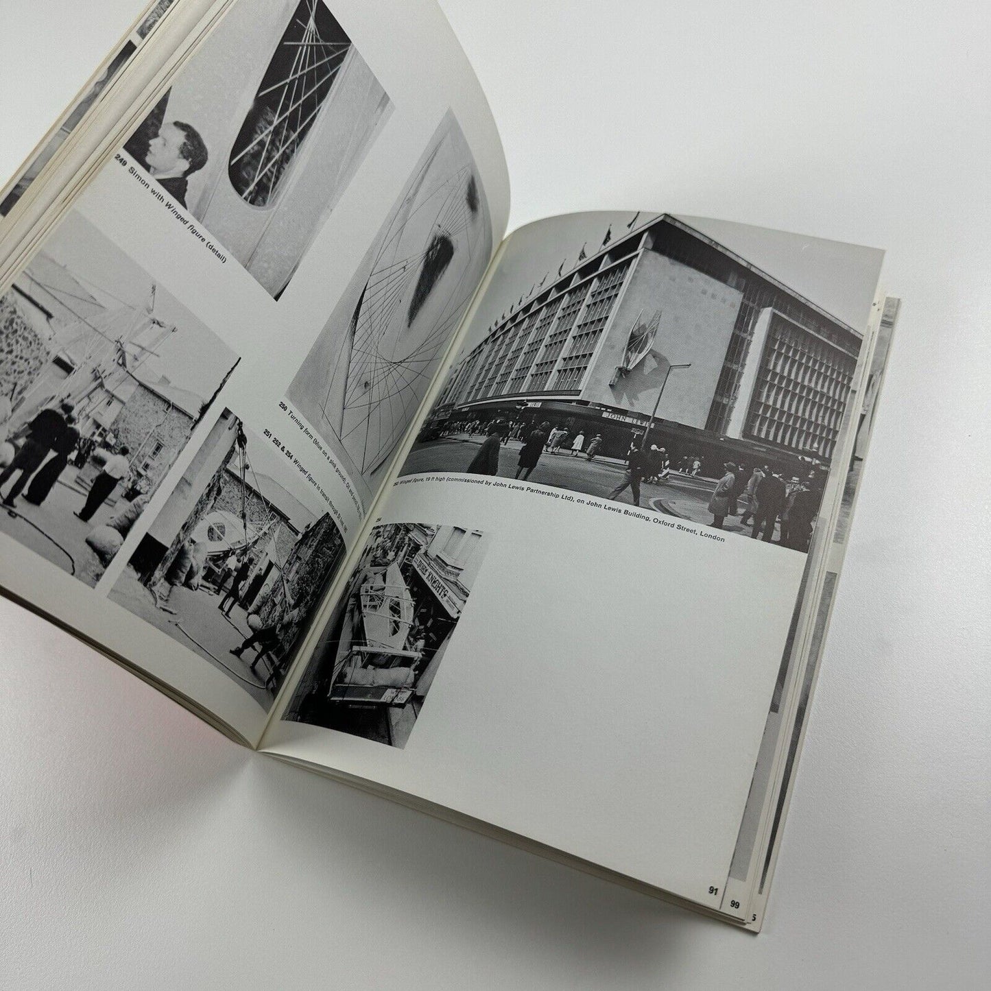 Barbara Hepworth – a Pictorial Autobiography | Moonraker Press, 1977