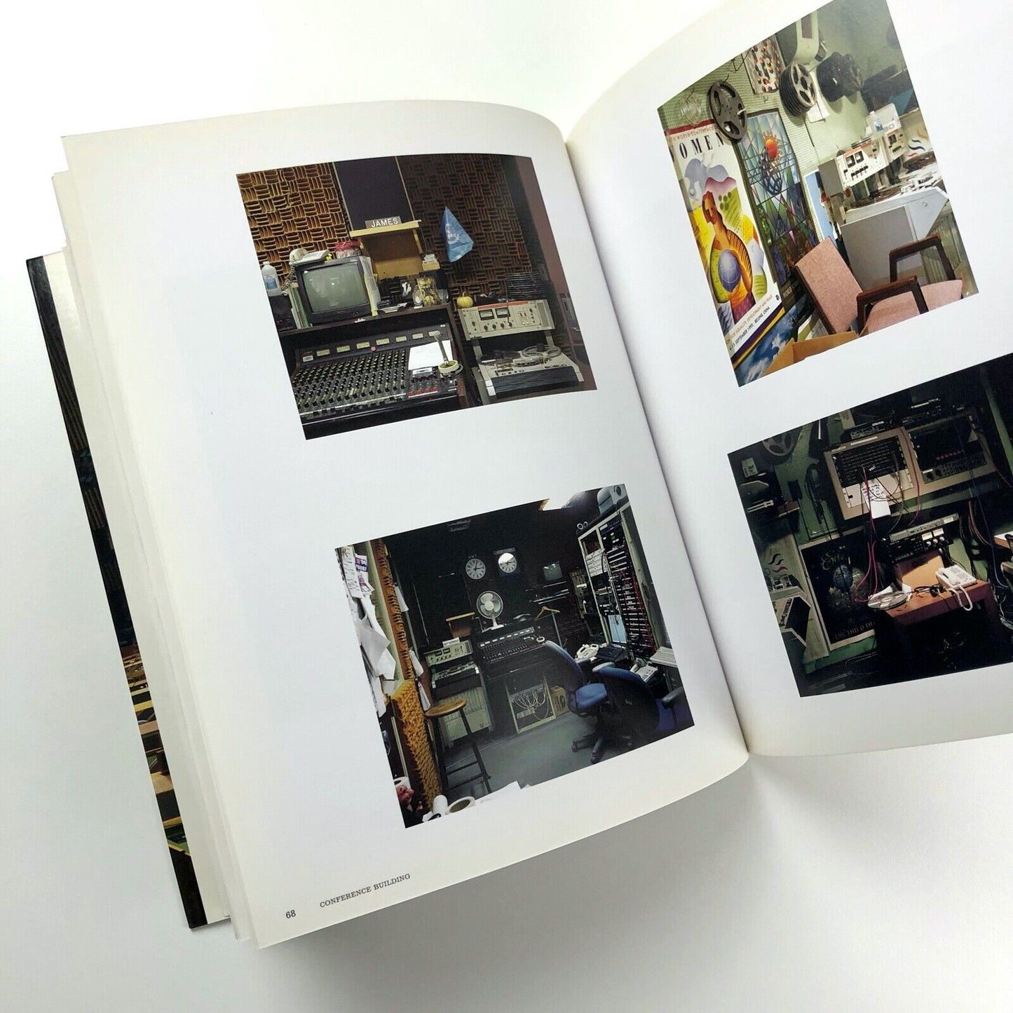 The U.N. Building photographs by Ben Murphy. Essay by Aaron Betsky 2005
