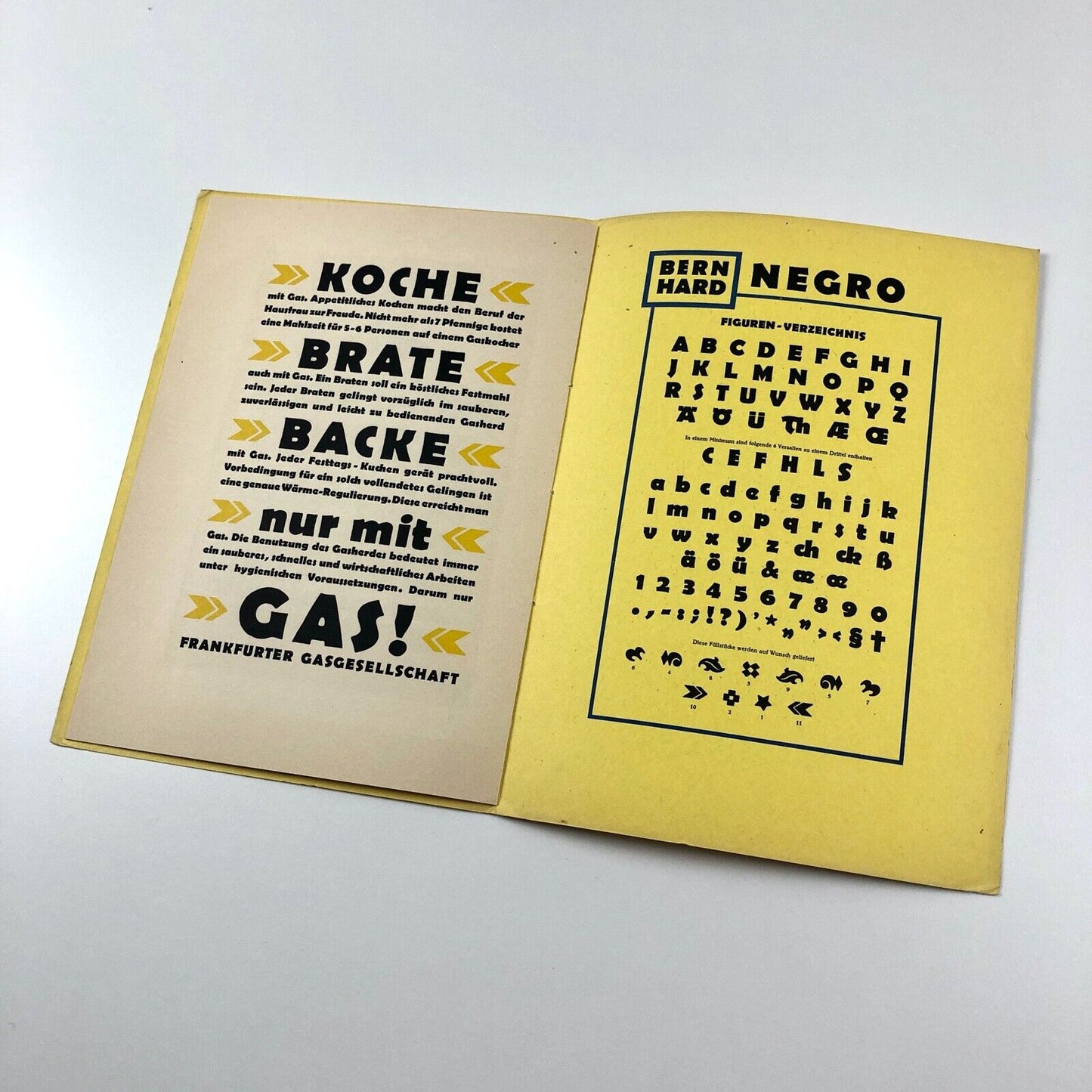 1930 Lucian Bernhard Negro type specimen booklet | Bauersche Giesserei 1930