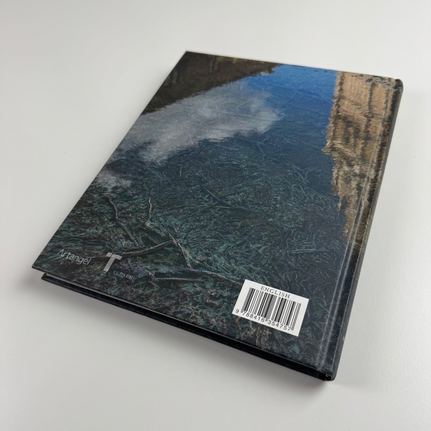 Cristina Iglesias. Tres Aguas | Edited by James Kingwood. Artangel, 2015 signed