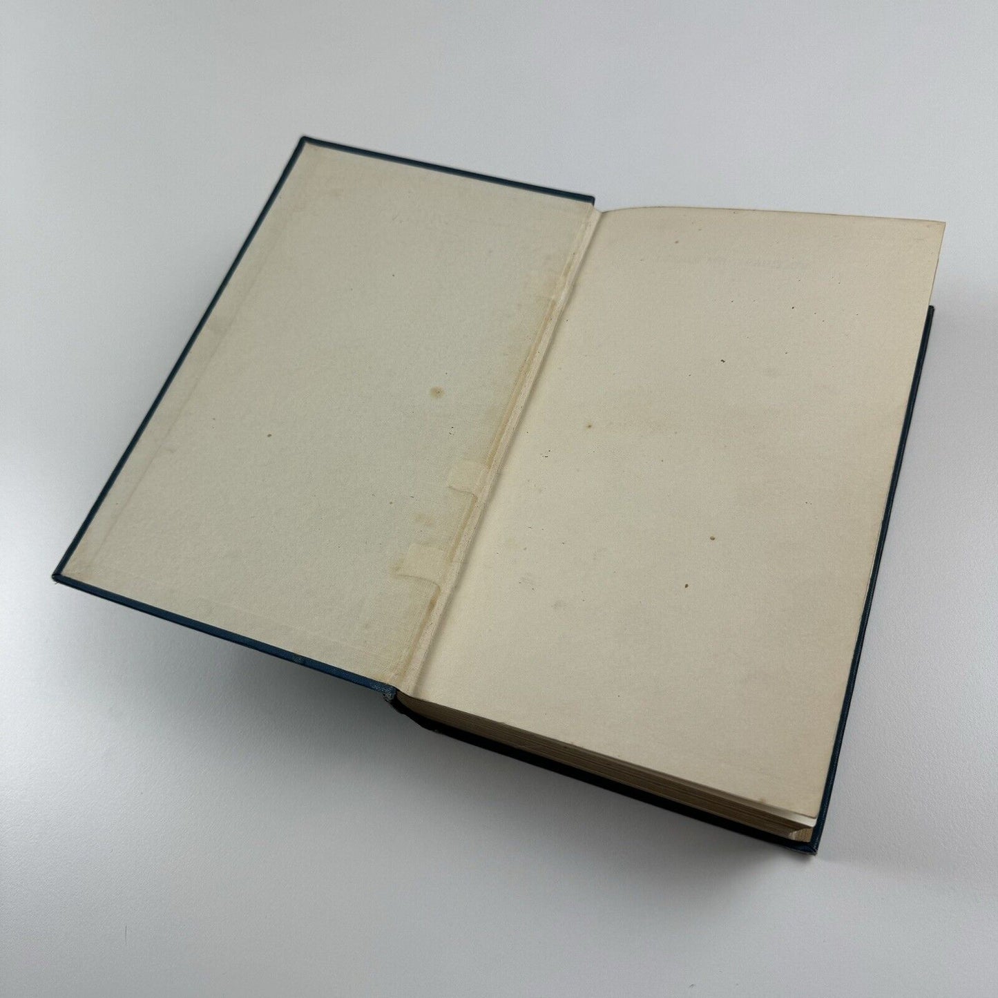 Design and Tradition. A Short Account of the Principles and Historic Development of Architecture and the Applied Arts by Amor Fenn | Chapman and Hall, 1932