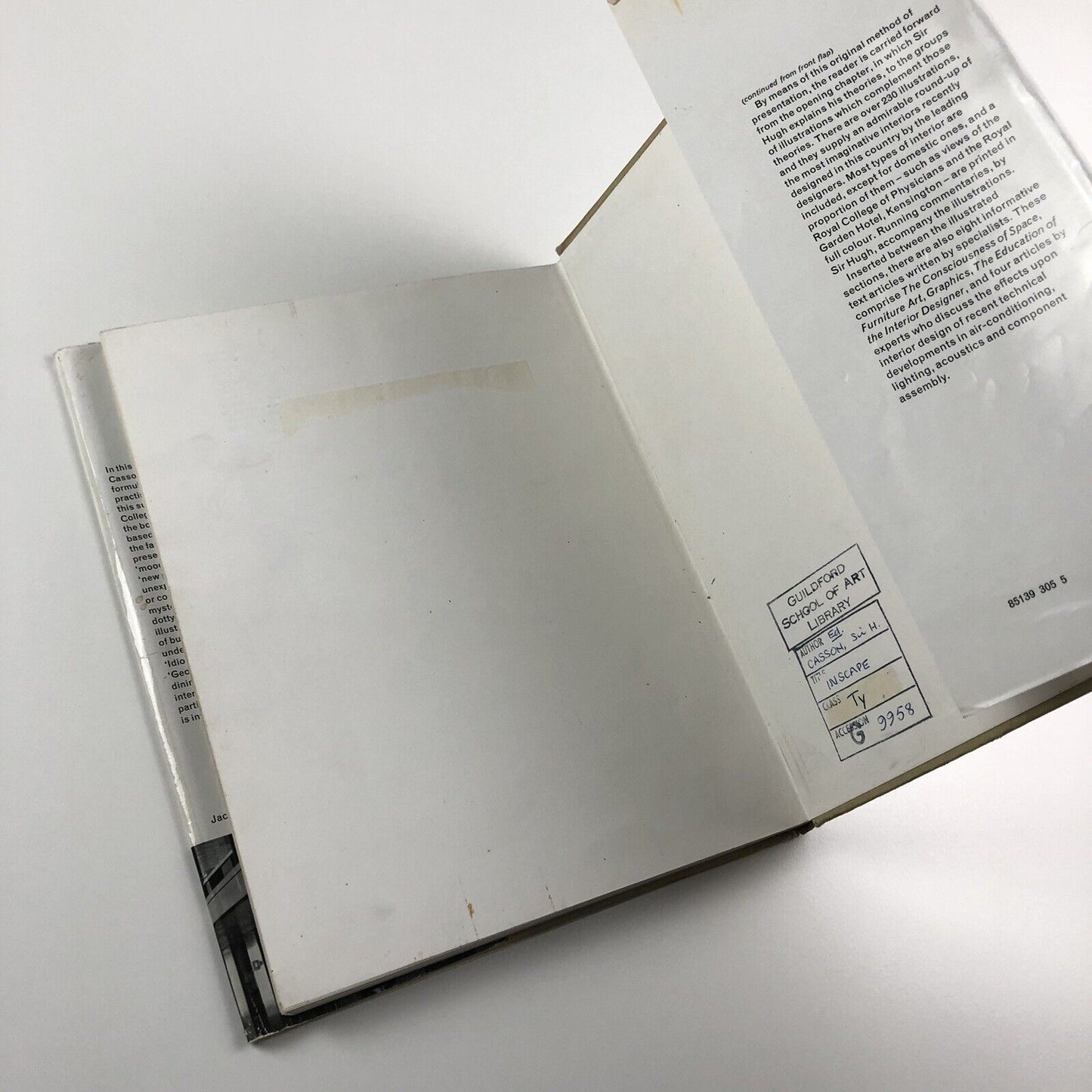 Inscape. The design of interiors edited by Hugh Casson | Architectural Press, 1968