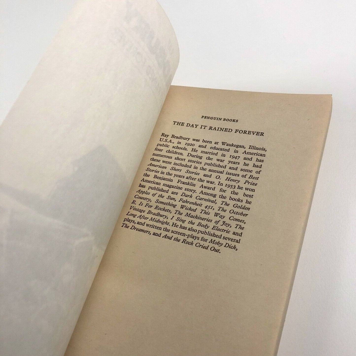 The Day it Rained Forever by Ray Bradbury | Penguin Science Fiction, 1984
