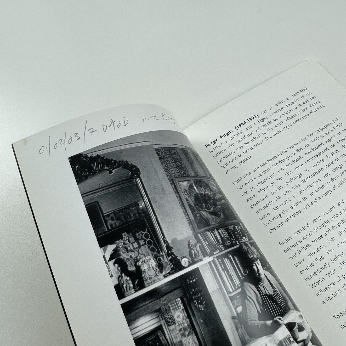 Patterns for post-war Britain. The tile designs of Peggy Angus by Katie Arber | MODA, Middlesex University Press, 2002