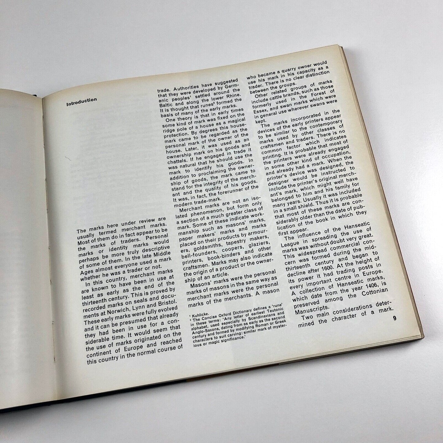English Merchants' Marks by F. A. Girling | Oxford University Press, 1964