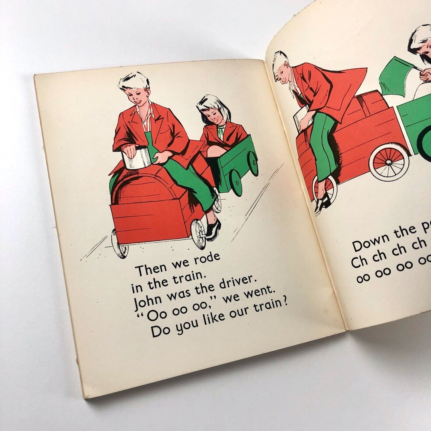 The Train – Pilot Reader Book 2 | Vintage children's book | Pat Devenport 1946