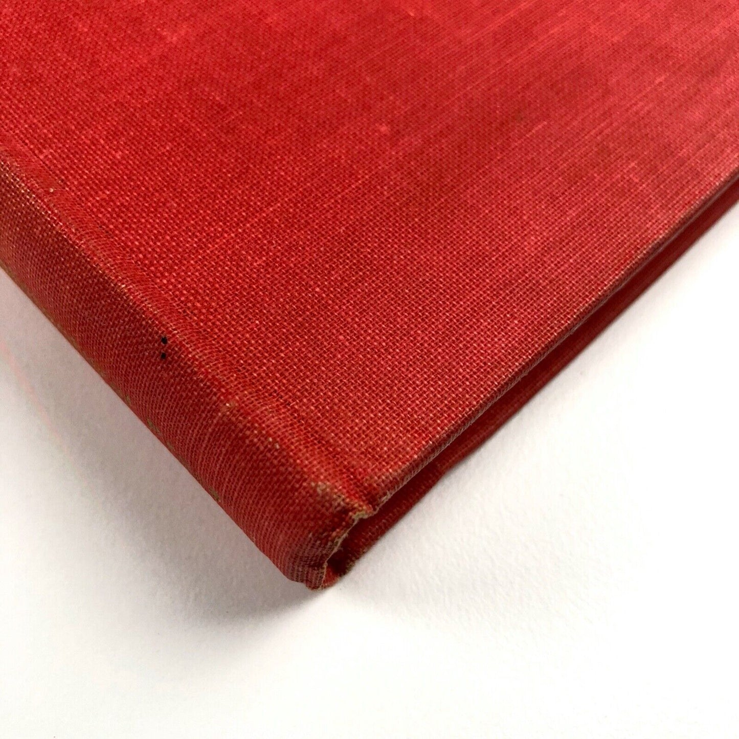 Design and Detail of the Space between Buildings by Elisabeth Beazley | The Architectural Press, London, second impression 1962