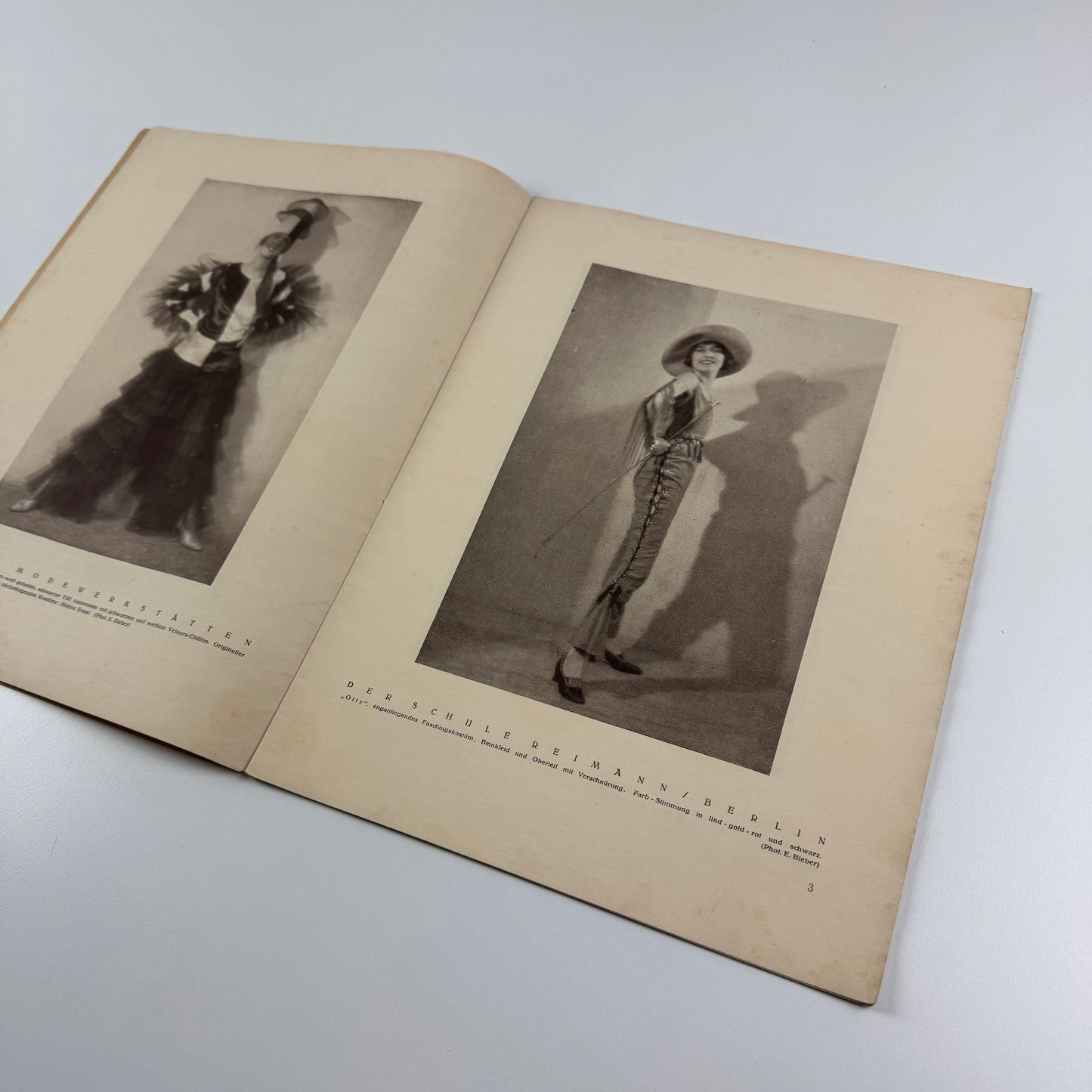 Farbe und Form. Monatsschrift für Kunst und Kunstgewerbe | Mit der beilage ‘Mitteilungen der Schule [Albert] Reimann' |  13 Jahrgang, 1, January 1928