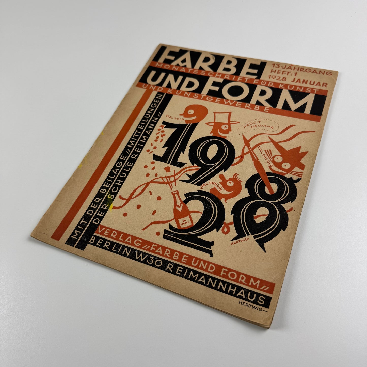 Farbe und Form. Monatsschrift für Kunst und Kunstgewerbe | Mit der beilage ‘Mitteilungen der Schule [Albert] Reimann' |  13 Jahrgang, 1, January 1928
