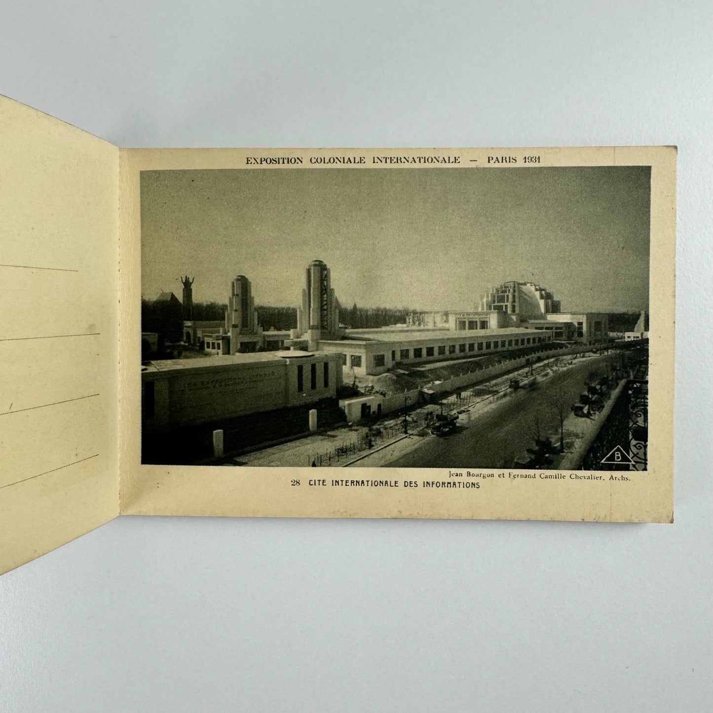 Souvenir 24 postcards. Exposition Coloniale Internationale, Paris, 1931 Promenade a Travers