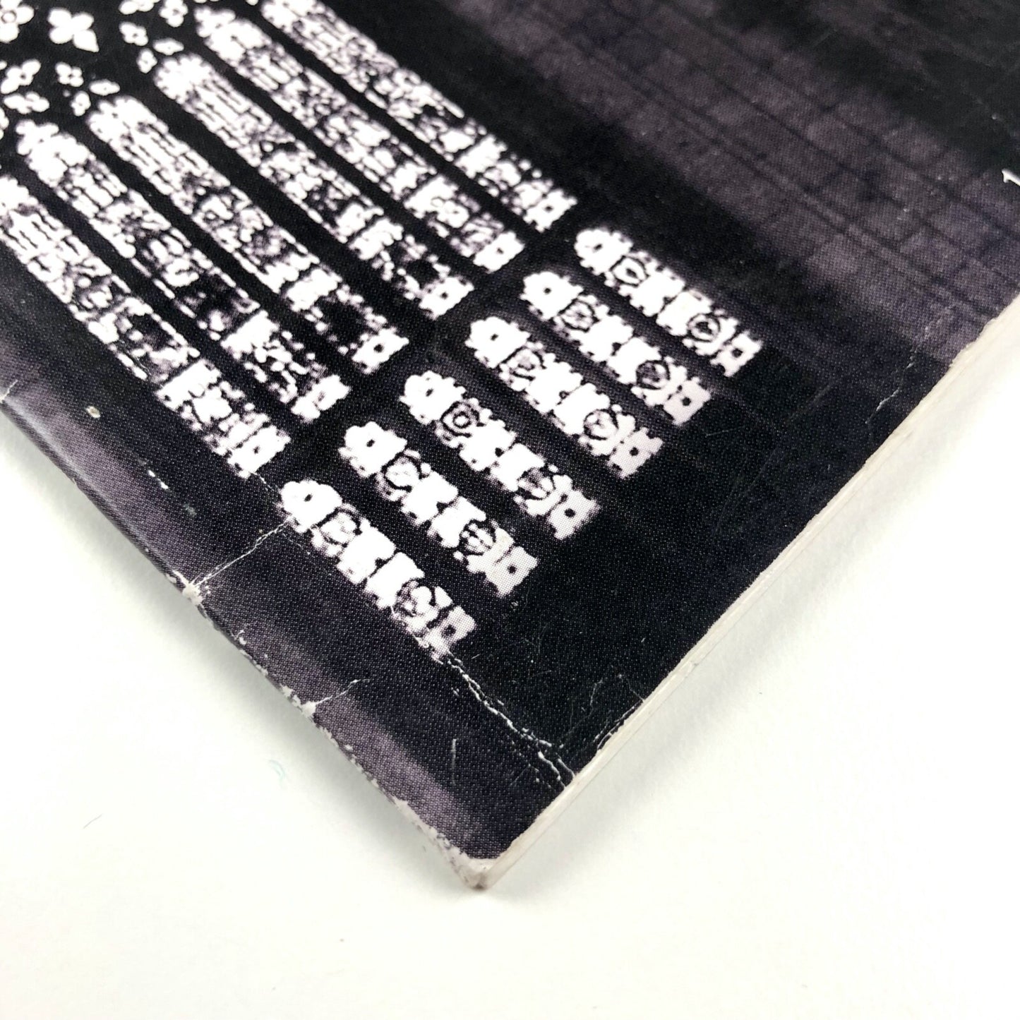 Artists in Residence – Durham Cathedral | Durham Art Gallery catalogue, 1996