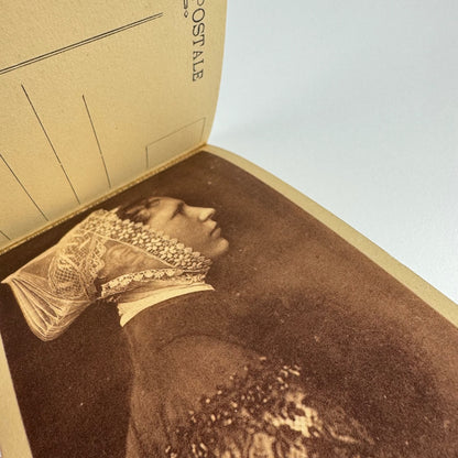Small booklet/souvenir with twenty postcards 'Costumes Bretons' Bretony | Editions E. Hamonic