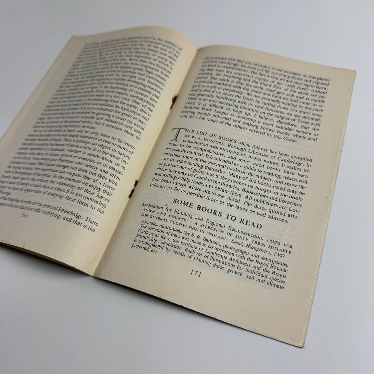 A Reader’s Guide Trees by R. St Barbe Baker | National Book League | Cambridge University Press, 1948, illustrations byJoan Hassall