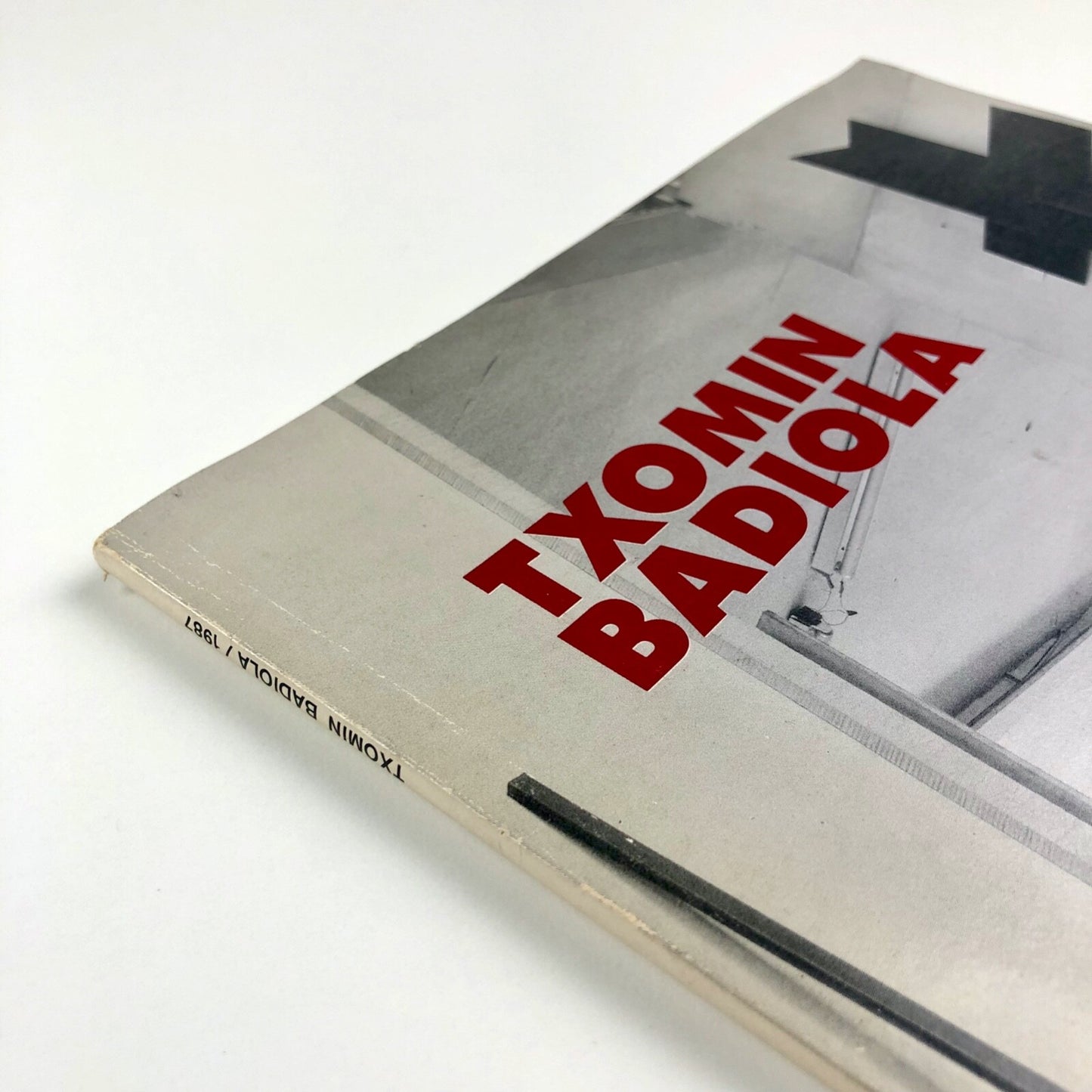 Txomin Badiola | Galeria De Arte Soledad Lorenzo, Madrid exhibition catalogue, 1987