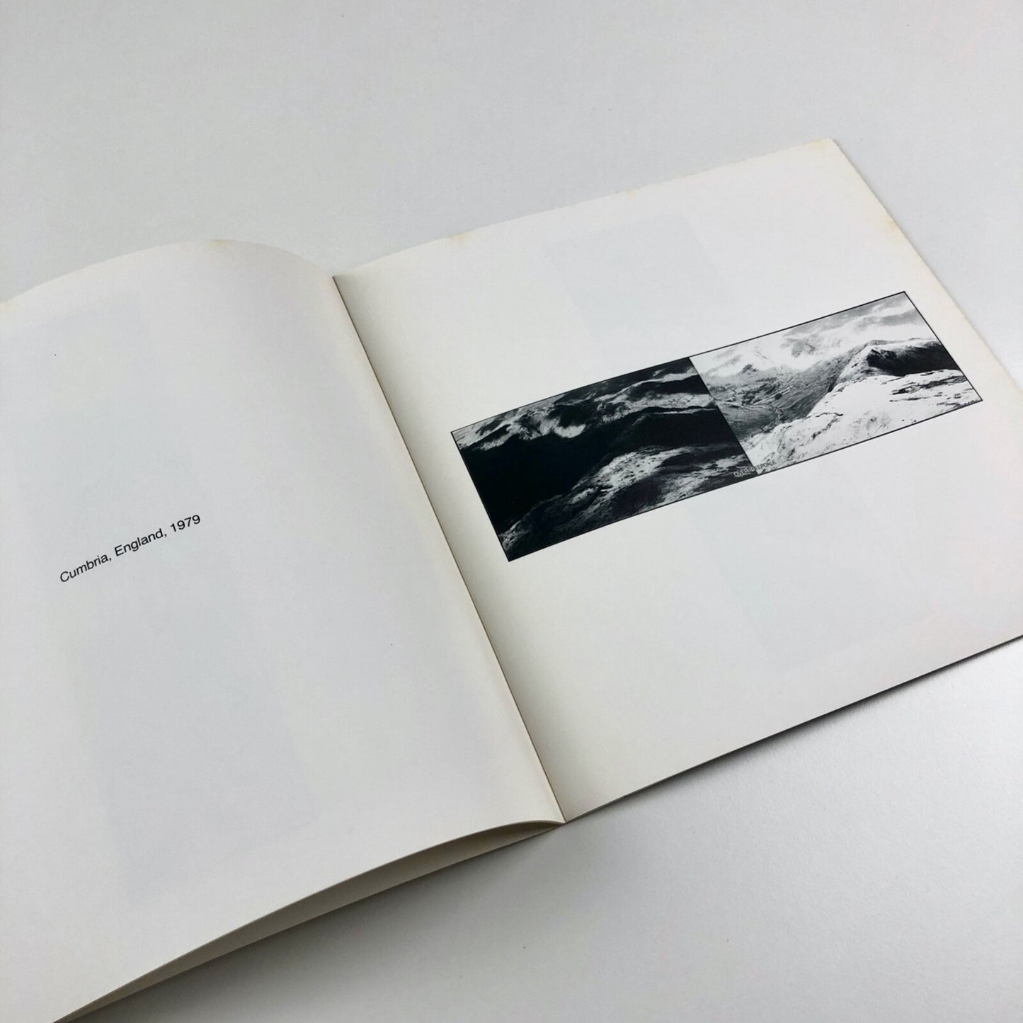 John Hilliard. Borderland – England/Scotland, USA/Canada | Orchard Gallery, Londonderry | 1981 catalogue
