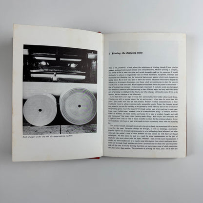 An approach to print. A basic guide to the printing processes Roy Brewer 1971