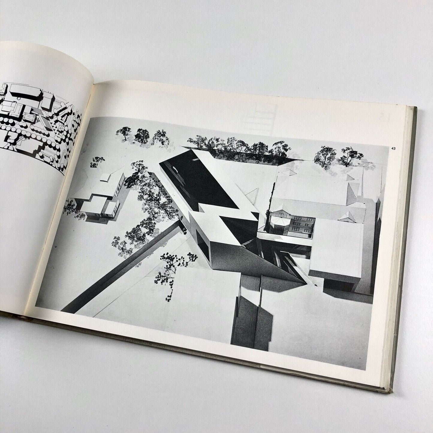 The Yale Mathematics Building Competition | Yale University Press, 1974