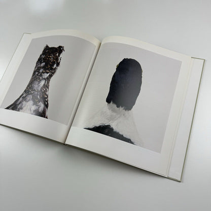 Bird. Roni Horn catalogue | Steidl Hauser & Wirth, London 2008