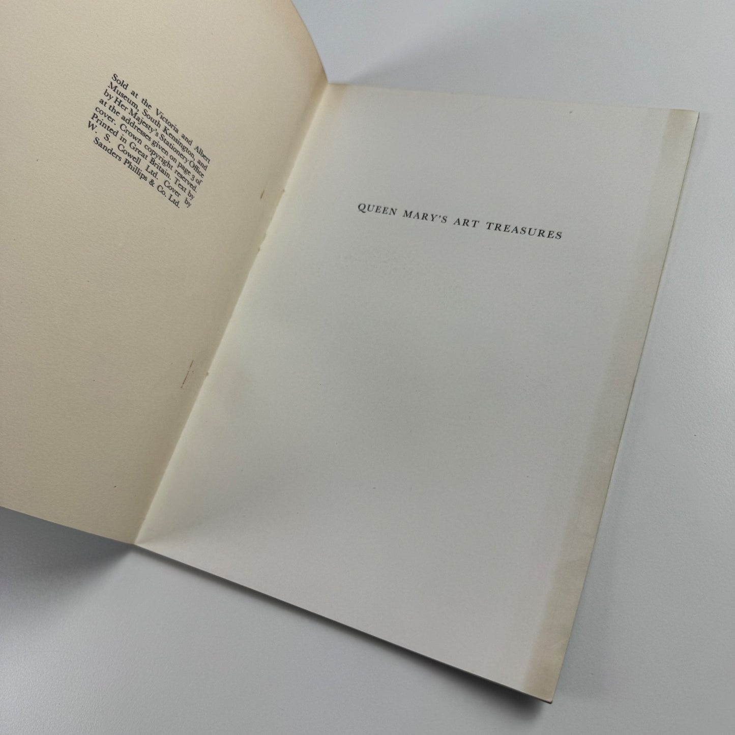 Queen Mary’s Art Treasures | Victoria & Albert Museum, HMSO, 1954 + guide