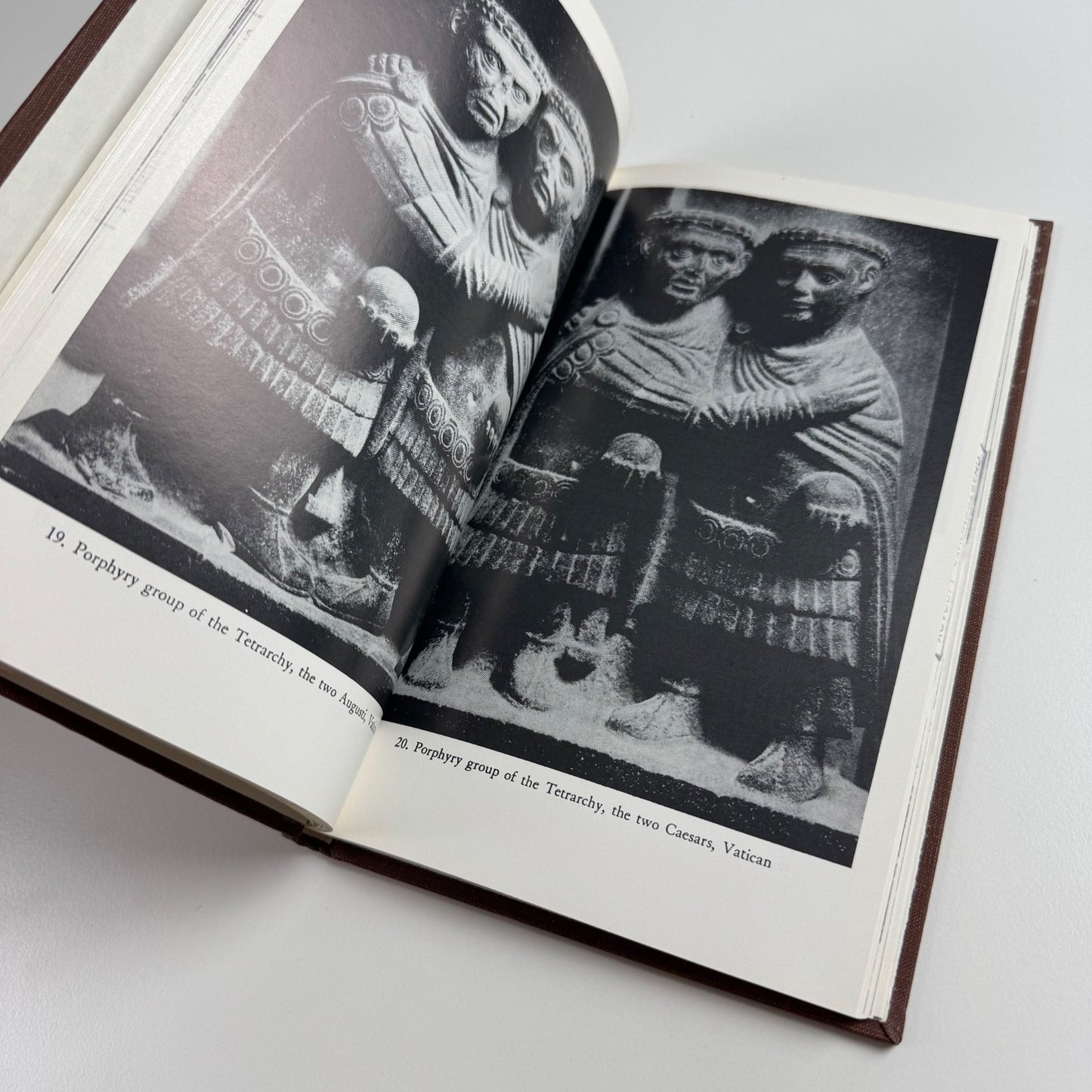 Art Forms and Civic Life in the Late Roman Empire H.P. L’Orange Princeton 1972