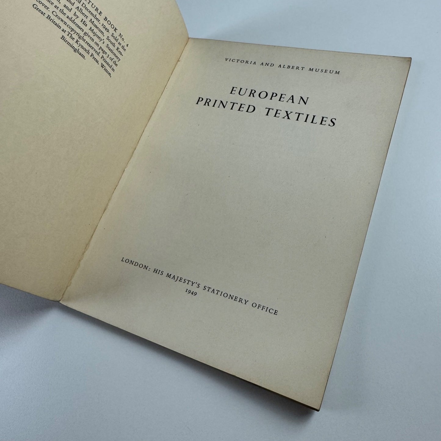 European Printed Textiles. Large Picture Book No. 4. V&A, HMSO, 1949