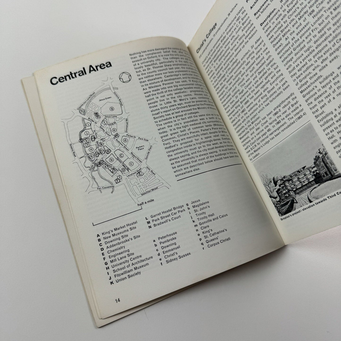 Cambridge New Architecture. A guide to modern buildings |Nikolaus Pevsner, 1965